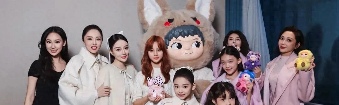 杜华晒星二代走秀！甜馨比李小璐还高，酒窝有星范儿，黄奕尴尬了